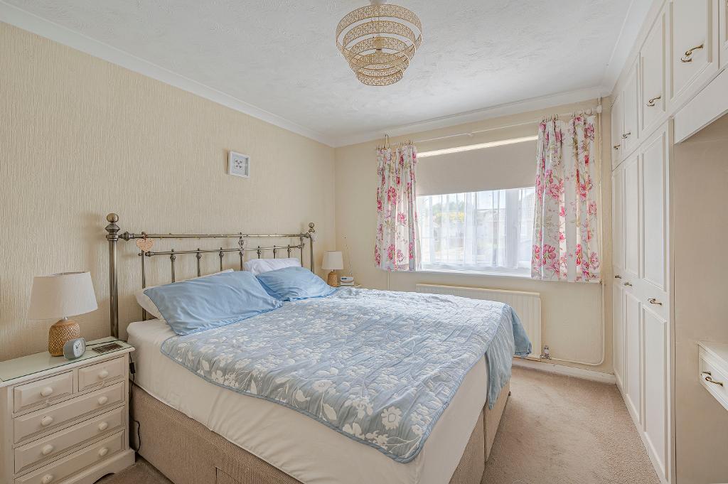 3 Bedroom Bungalow for Sale in Seaford, BN25 3RY