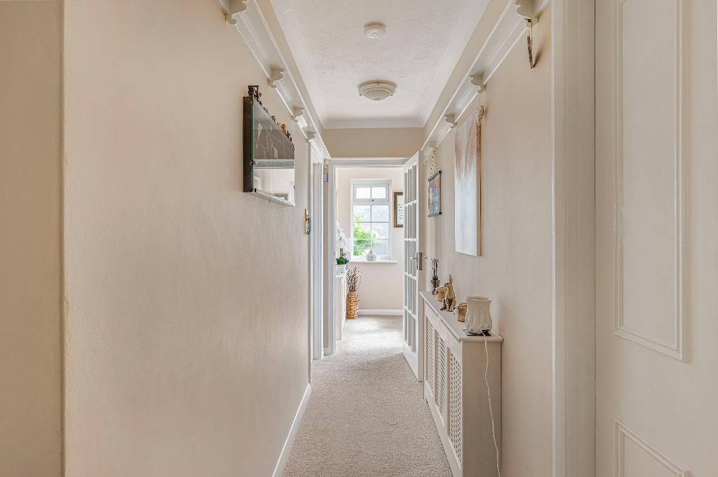 3 Bedroom Bungalow for Sale in Seaford, BN25 3RY