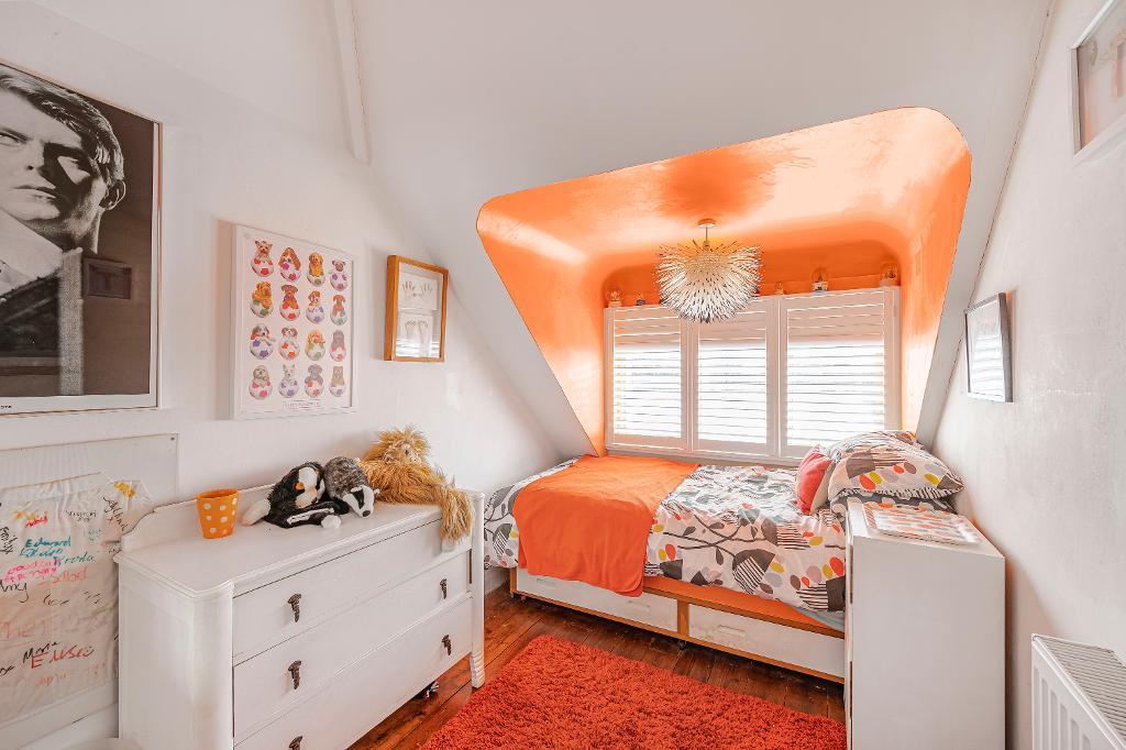 3 Bedroom House for Sale in Seaford, BN25 3NR