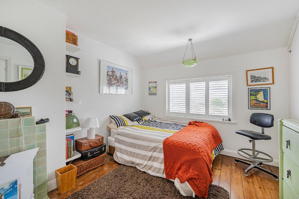 3 Bedroom House for Sale in Seaford, BN25 3NR