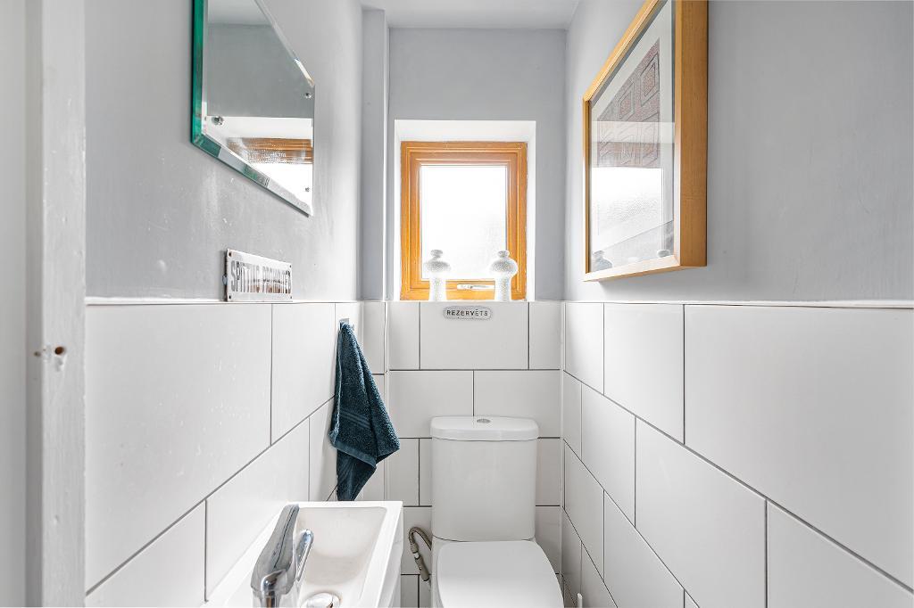 3 Bedroom House for Sale in Seaford, BN25 3NR