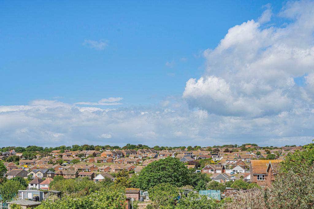 3 Bedroom House for Sale in Seaford, BN25 3NR