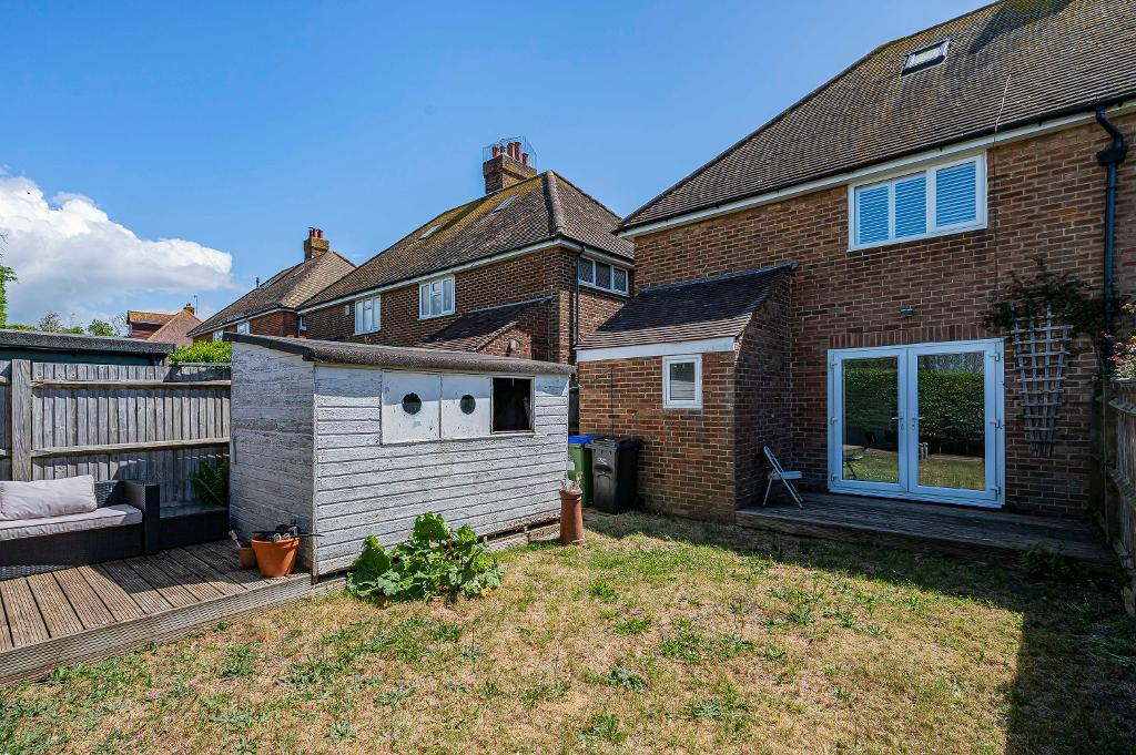 3 Bedroom House for Sale in Seaford, BN25 3NR