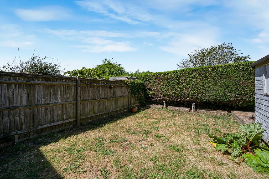 3 Bedroom House for Sale in Seaford, BN25 3NR