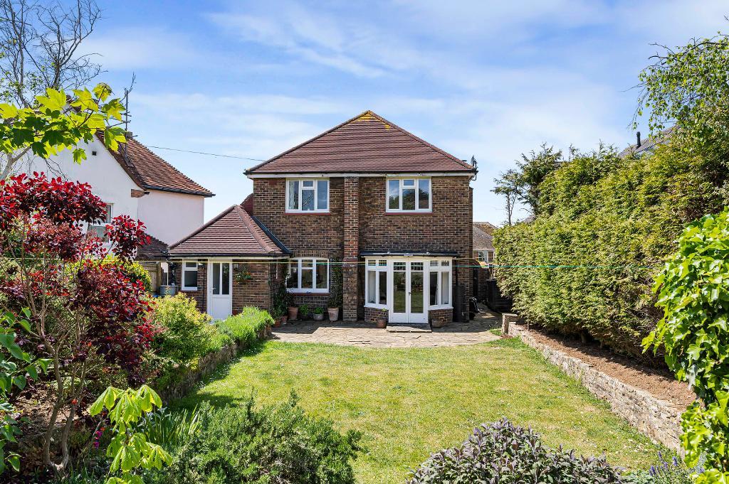 4 Bedroom House for Sale in Seaford, BN25 4HA