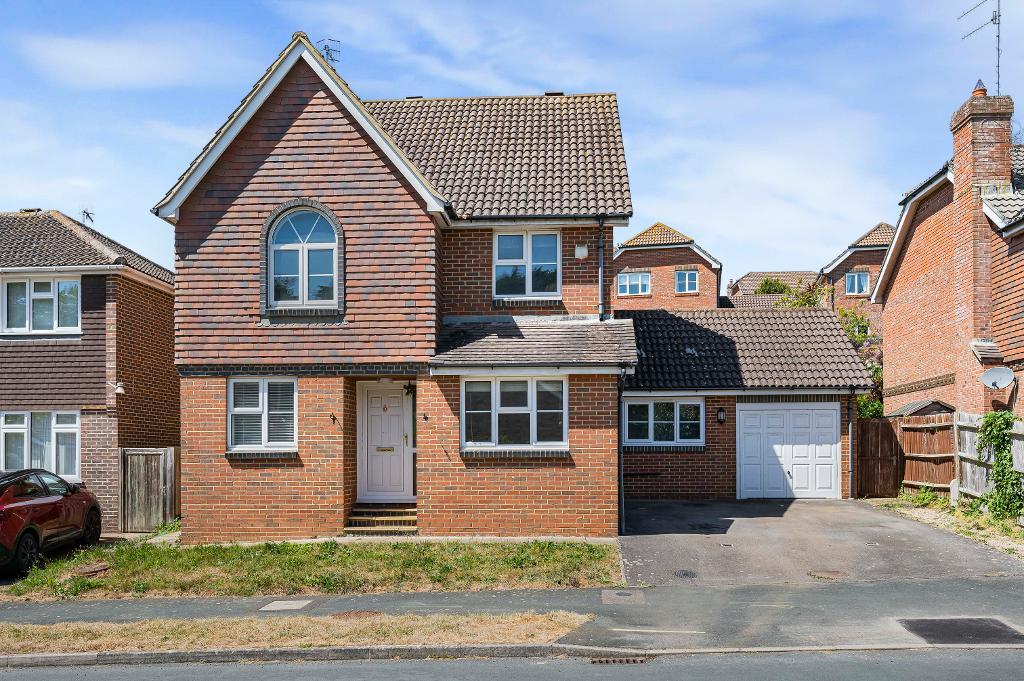 5 Bedroom House for Sale in Seaford, BN25 2QT