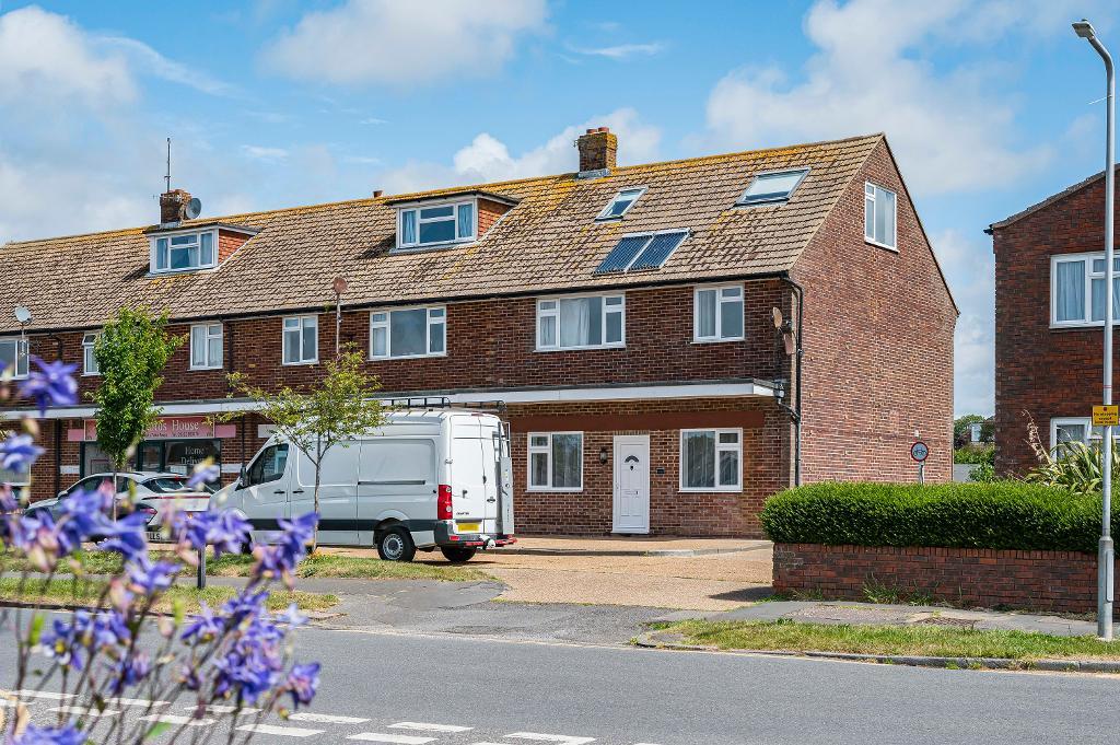 2 Bedroom Flat for Sale in Seaford, BN25 3JY
