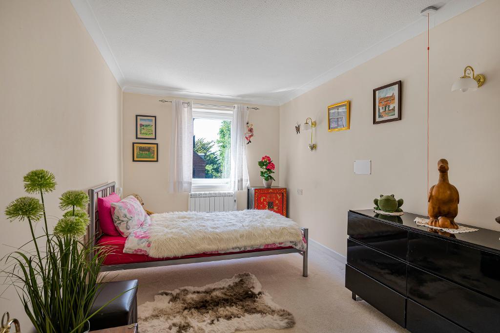 1 Bedroom Retirement flat for Sale in Seaford, BN25 4QQ