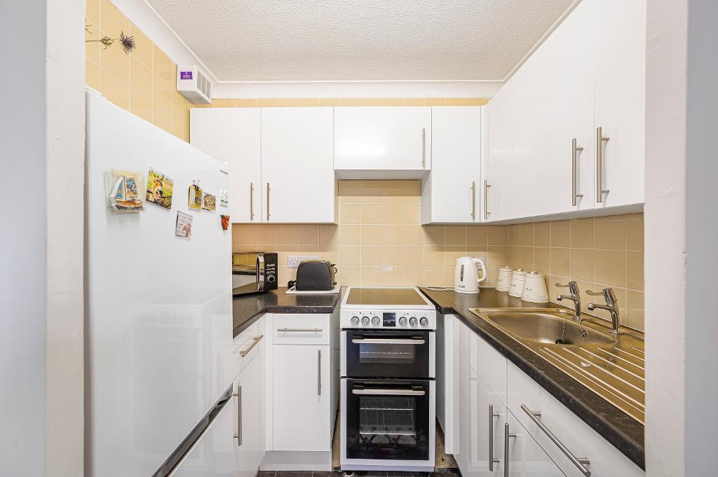 1 Bedroom Retirement flat for Sale in Seaford, BN25 4QQ