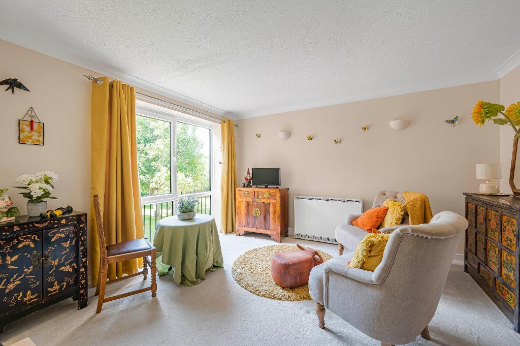 1 Bedroom Retirement flat for Sale in Seaford, BN25 4QQ