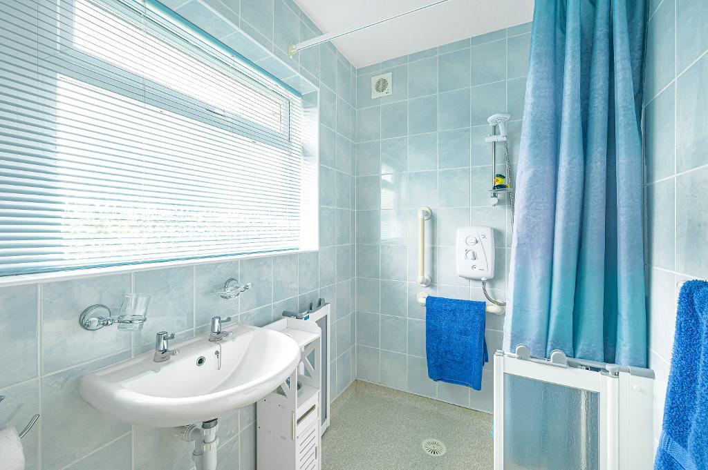 3 Bedroom House for Sale in Seaford, BN25 3ED