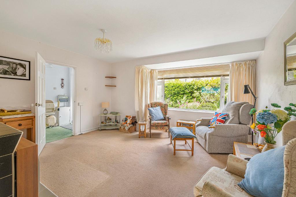 3 Bedroom House for Sale in Seaford, BN25 3ED