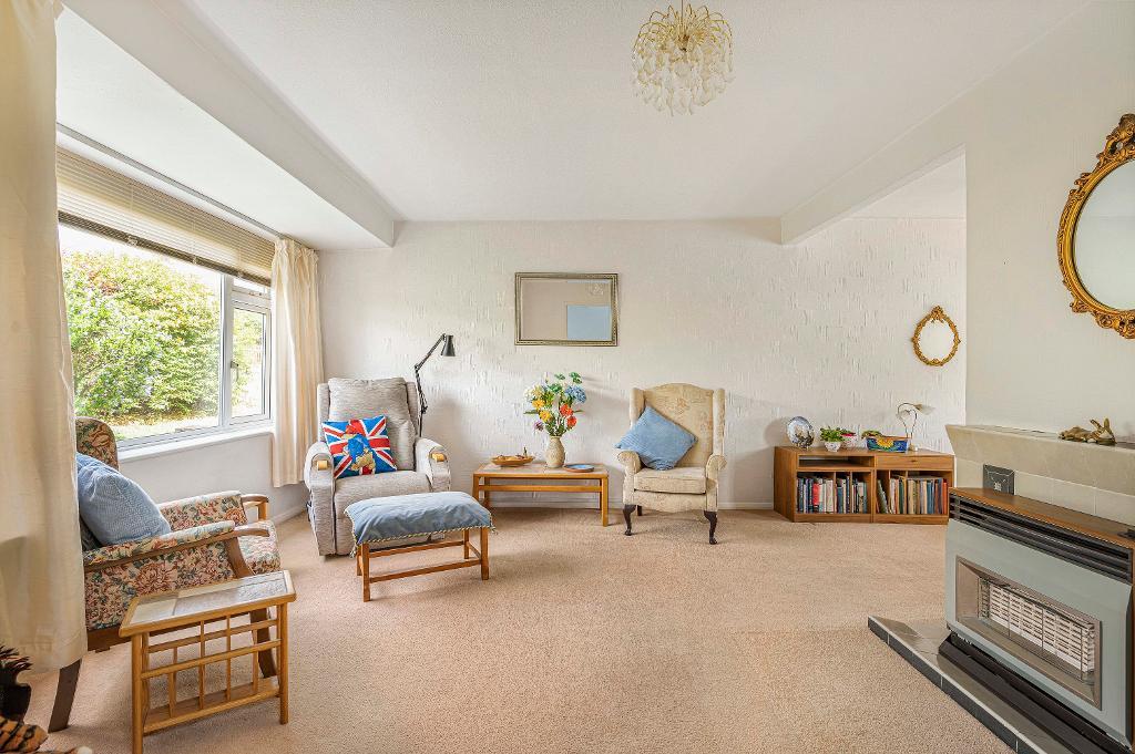 3 Bedroom House for Sale in Seaford, BN25 3ED