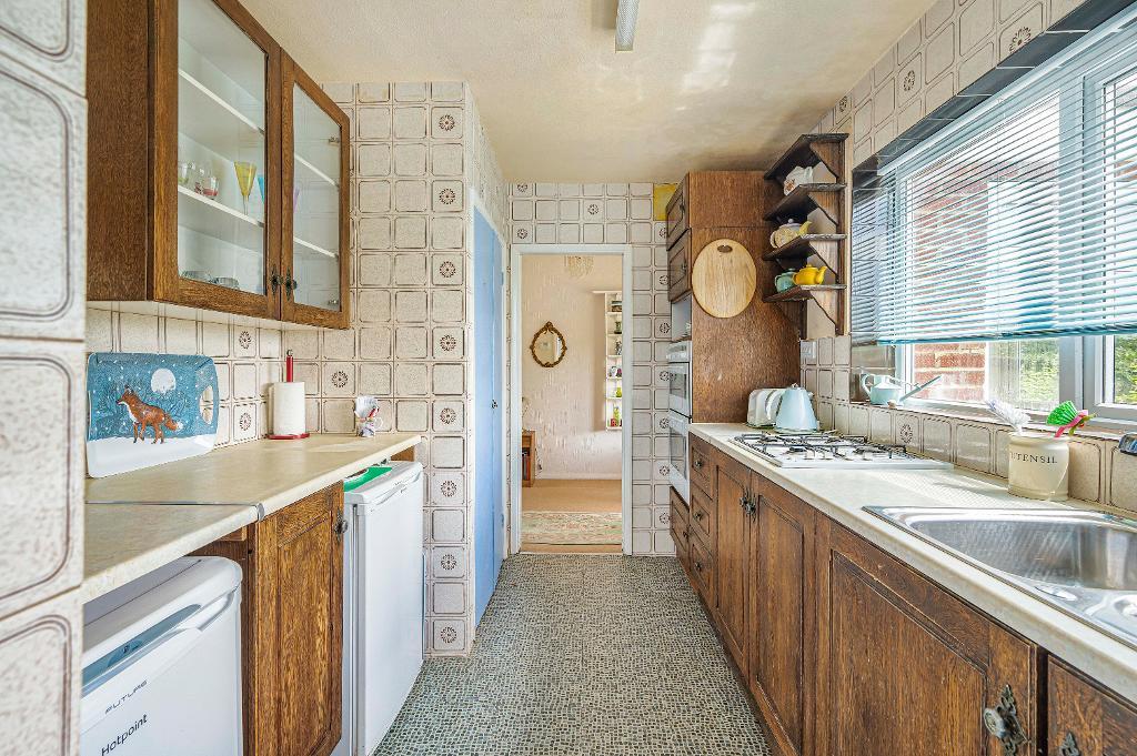 3 Bedroom House for Sale in Seaford, BN25 3ED