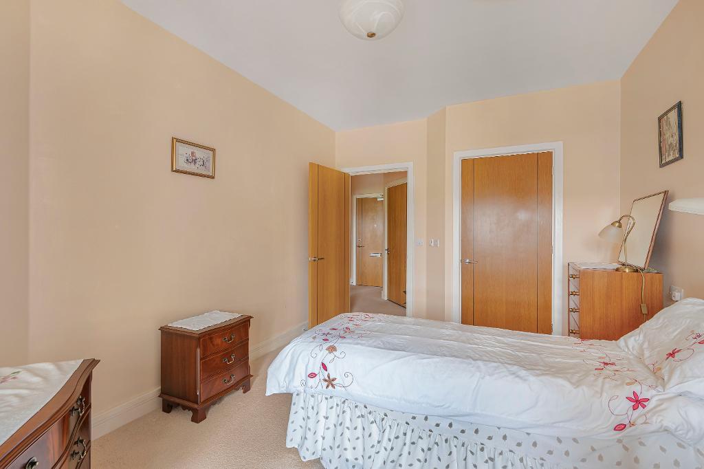 1 Bedroom Retirement flat for Sale in Seaford, BN25 1FF
