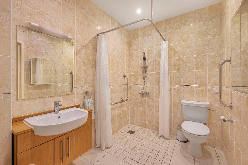 1 Bedroom Retirement flat for Sale in Seaford, BN25 1FF
