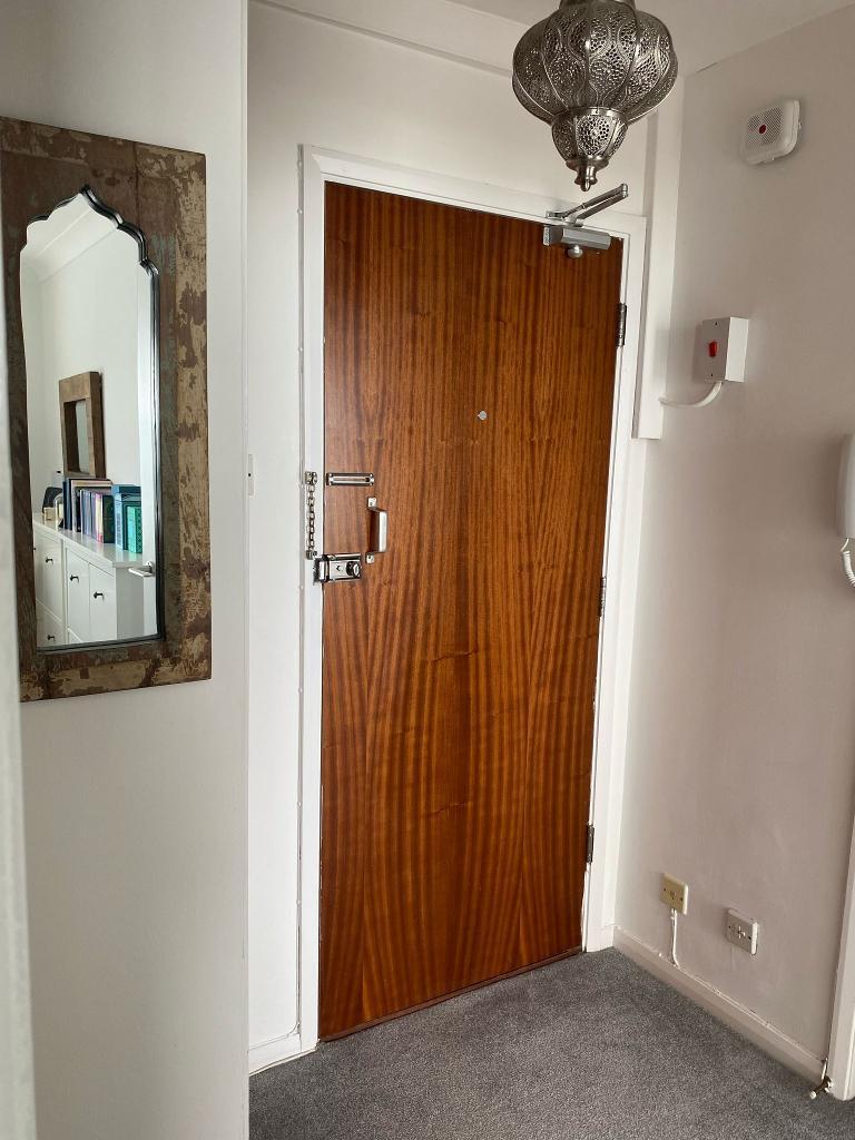 1 Bedroom Flat to Rent in Seaford, BN25 1EA