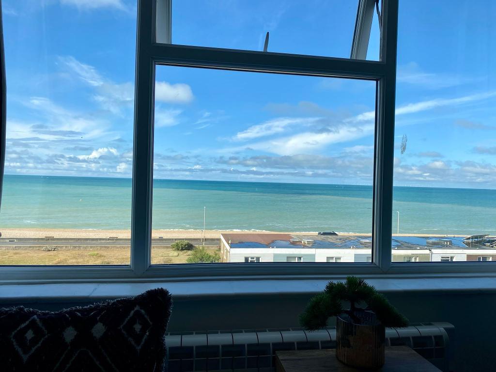 1 Bedroom Flat to Rent in Seaford, BN25 1EA