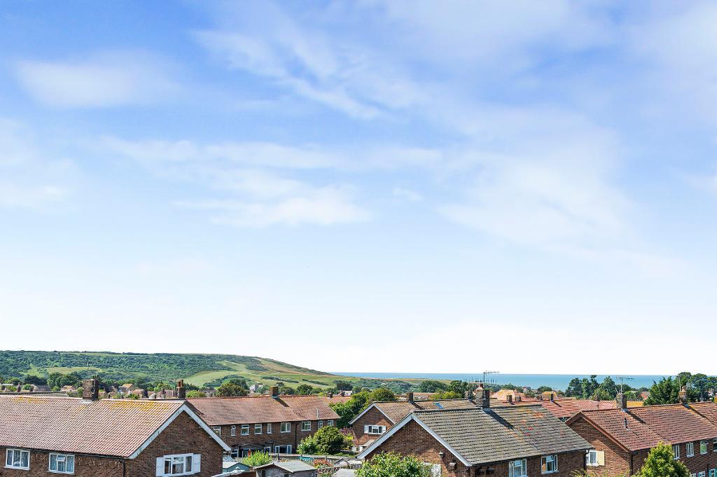 3 Bedroom Flat for Sale in Seaford, BN25 3JY