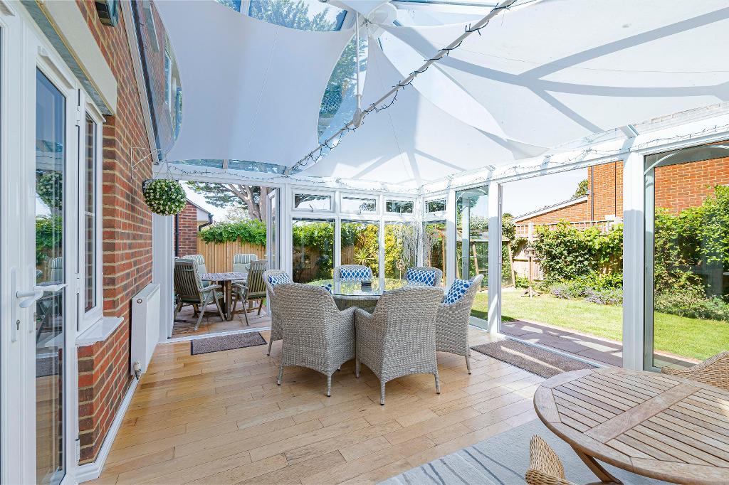 5 Bedroom House for Sale in Seaford, BN25 4AQ