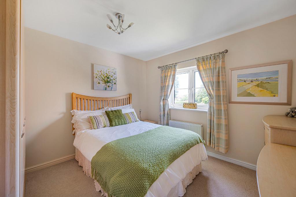 5 Bedroom House for Sale in Seaford, BN25 4AQ