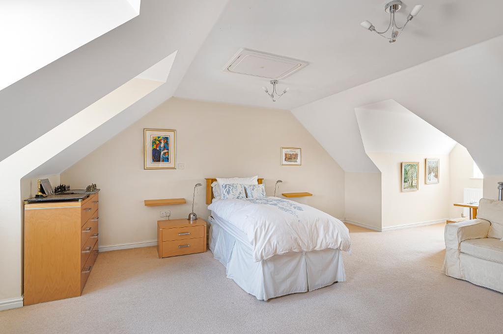 5 Bedroom House for Sale in Seaford, BN25 4AQ