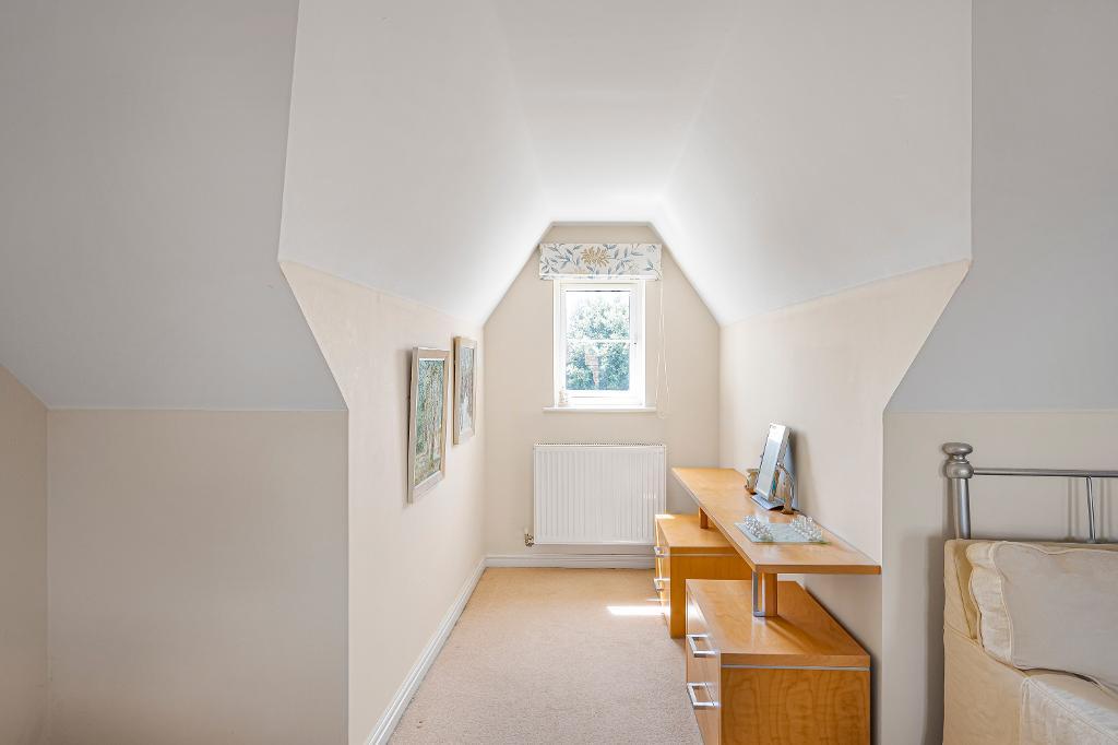 5 Bedroom House for Sale in Seaford, BN25 4AQ