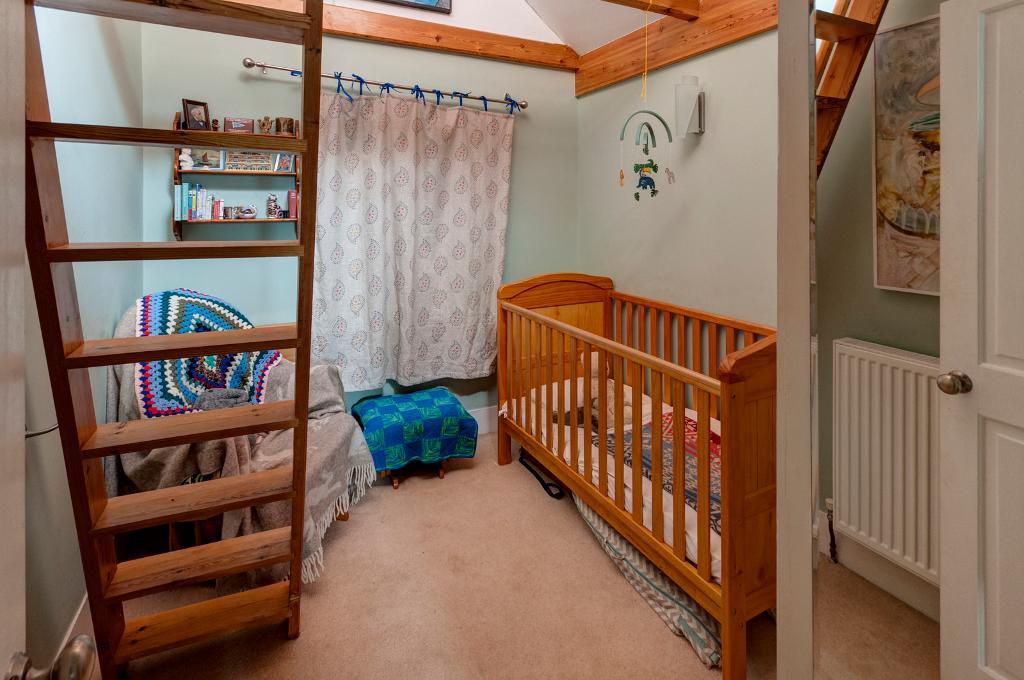3 Bedroom House to Rent in Newhaven, BN9 9QD