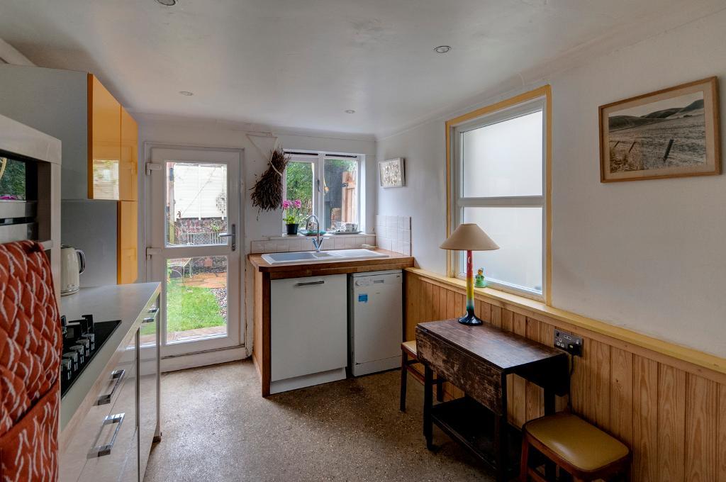 3 Bedroom House to Rent in Newhaven, BN9 9QD