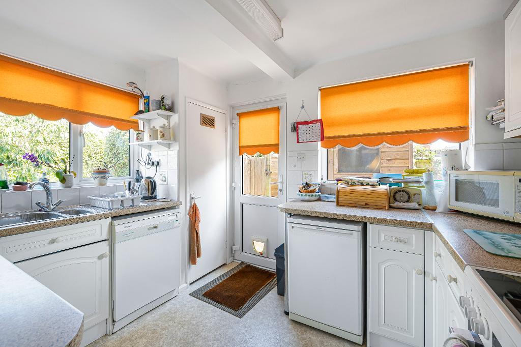 3 Bedroom House for Sale in Seaford, BN25 4LH