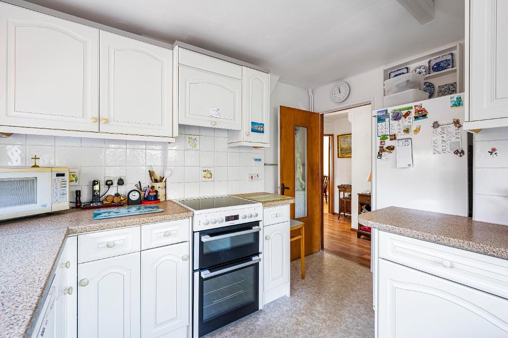 3 Bedroom House for Sale in Seaford, BN25 4LH