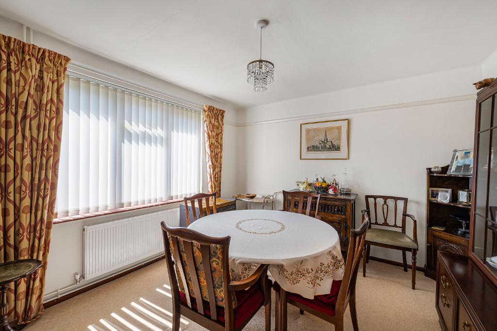 3 Bedroom House for Sale in Seaford, BN25 4LH