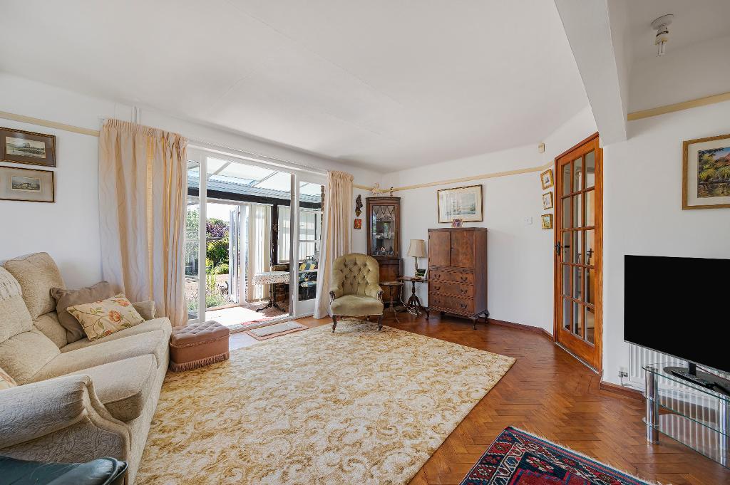 3 Bedroom House for Sale in Seaford, BN25 4LH