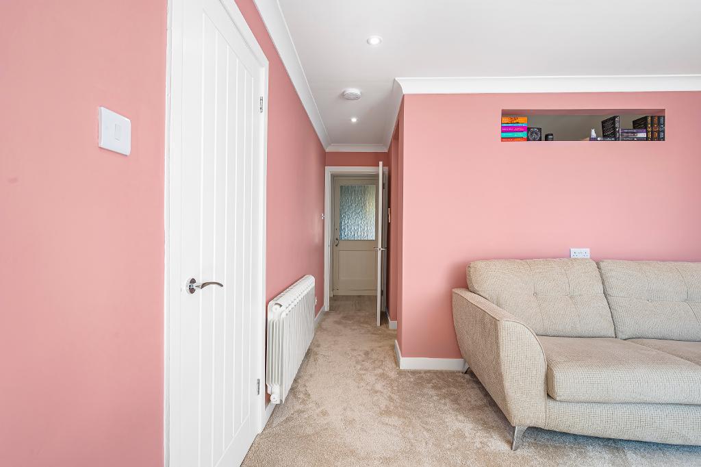 1 Bedroom Flat for Sale in Seaford, BN25 2EL