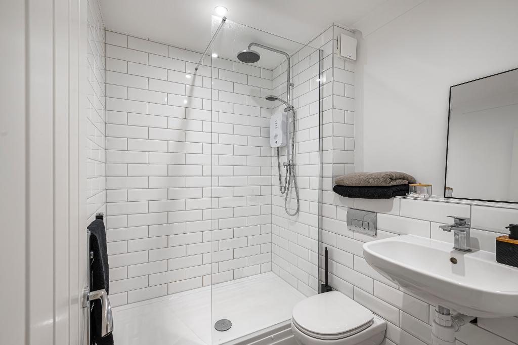 1 Bedroom Flat for Sale in Seaford, BN25 2EL
