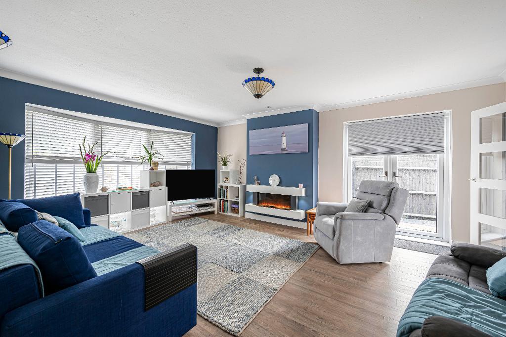 2 Bedroom Bungalow for Sale in Seaford, BN25 4ED