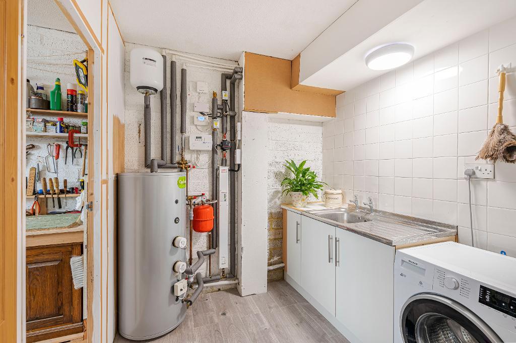 3 Bedroom House for Sale in Seaford, BN25 1BU