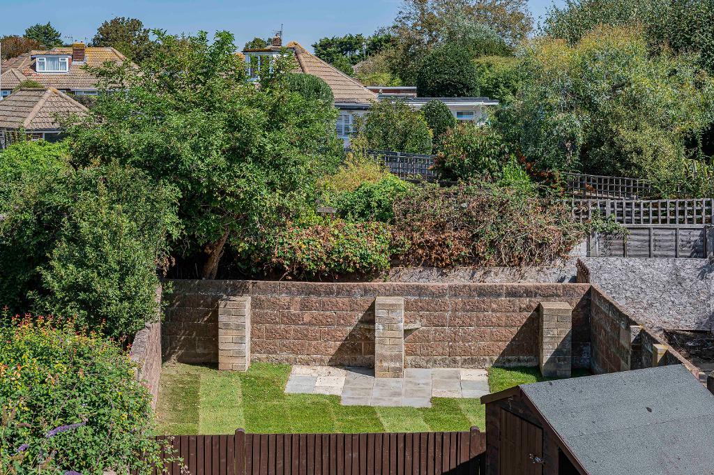 3 Bedroom Flat for Sale in Seaford, BN25 3JY